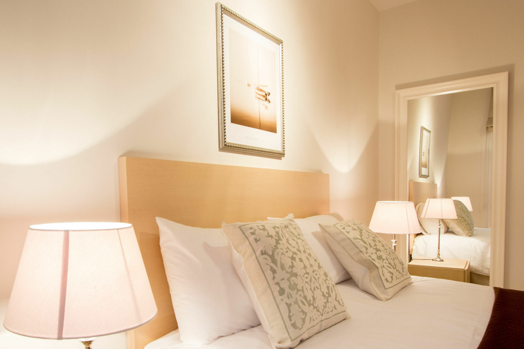 Sweet Inn Apartments - Madou Brussel Eksteriør bilde